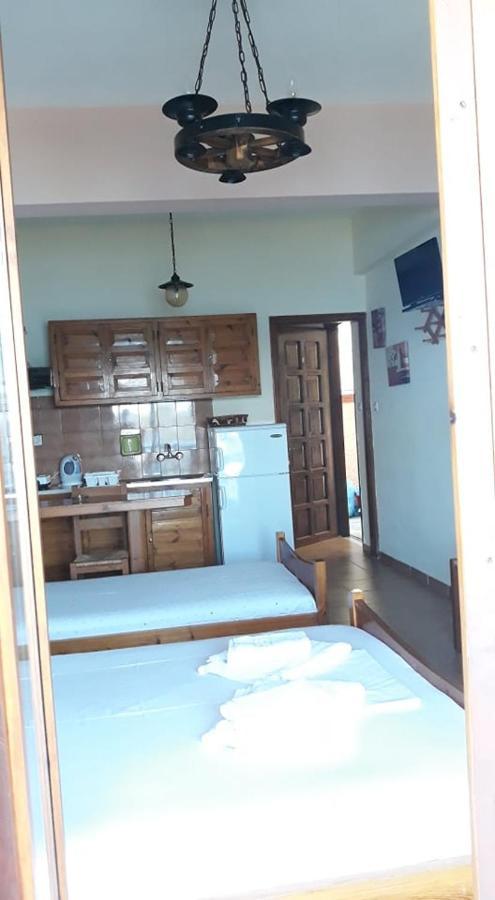 Violetta Studios & Apartments ميلينا المظهر الخارجي الصورة