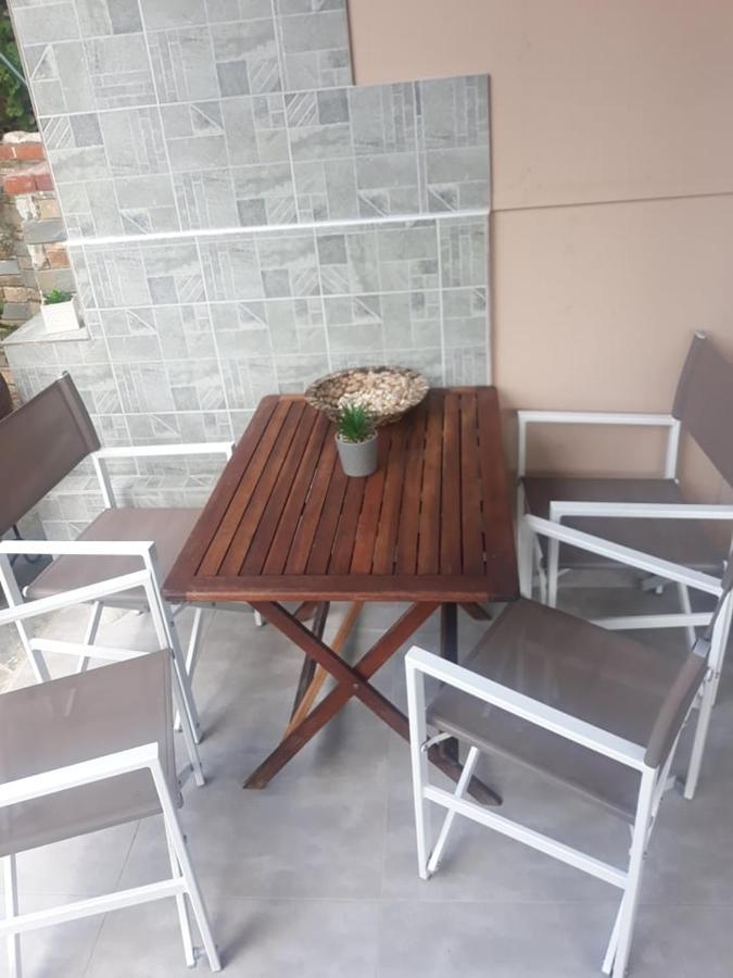 Violetta Studios & Apartments ميلينا المظهر الخارجي الصورة