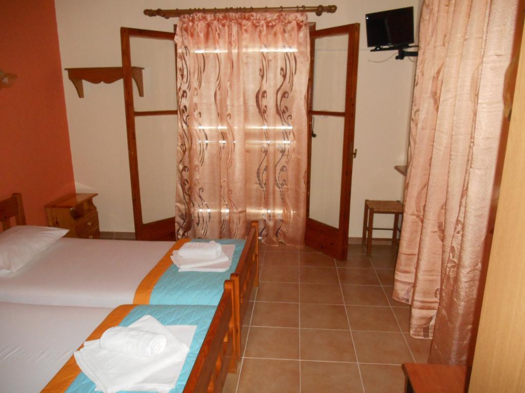 Violetta Studios & Apartments ميلينا الغرفة الصورة