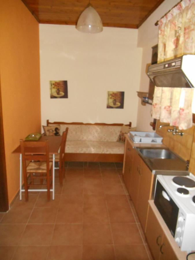 Violetta Studios & Apartments ميلينا المظهر الخارجي الصورة